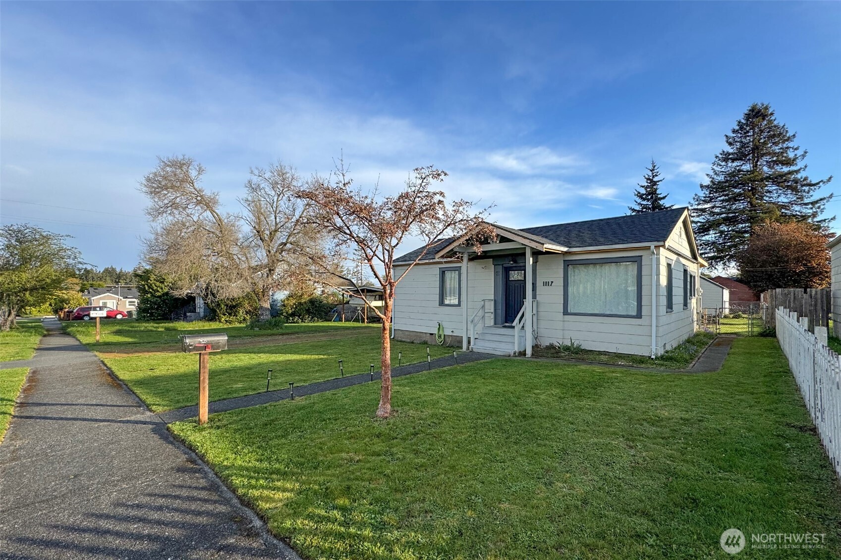 1117 E 4th Street , Port Angeles, WA 98362