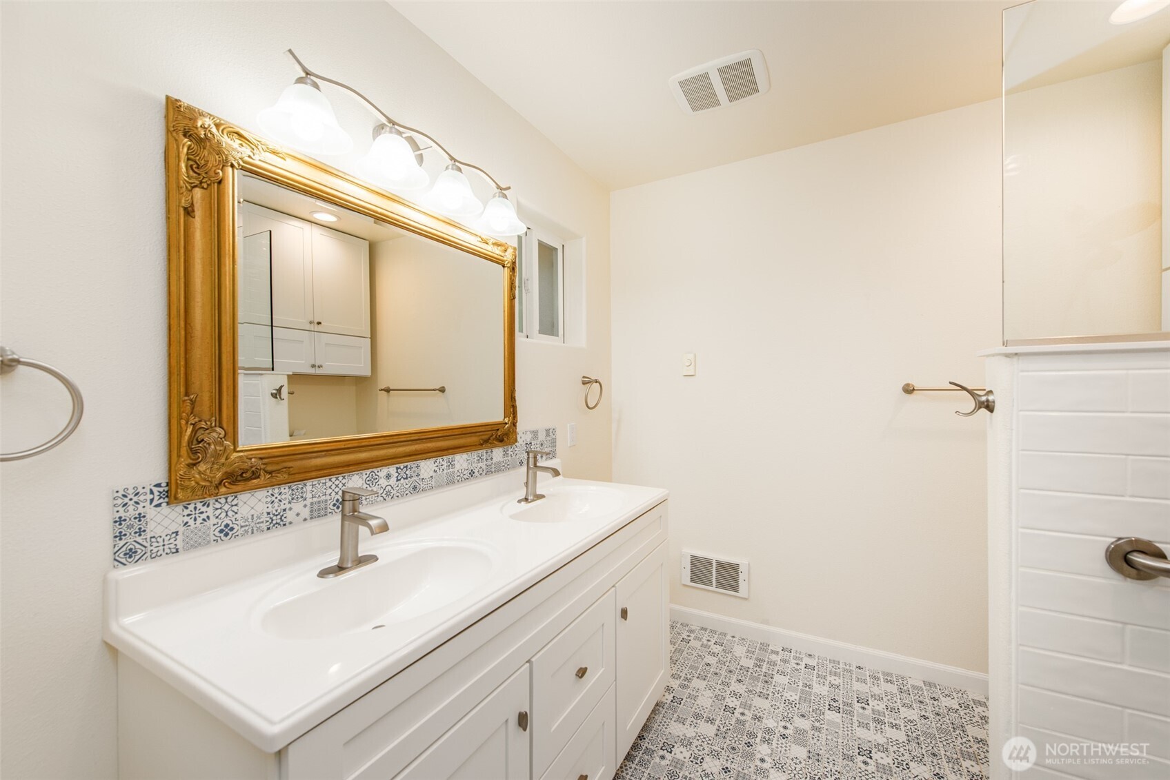 315 Dungeness Meadows , Sequim, WA 98382