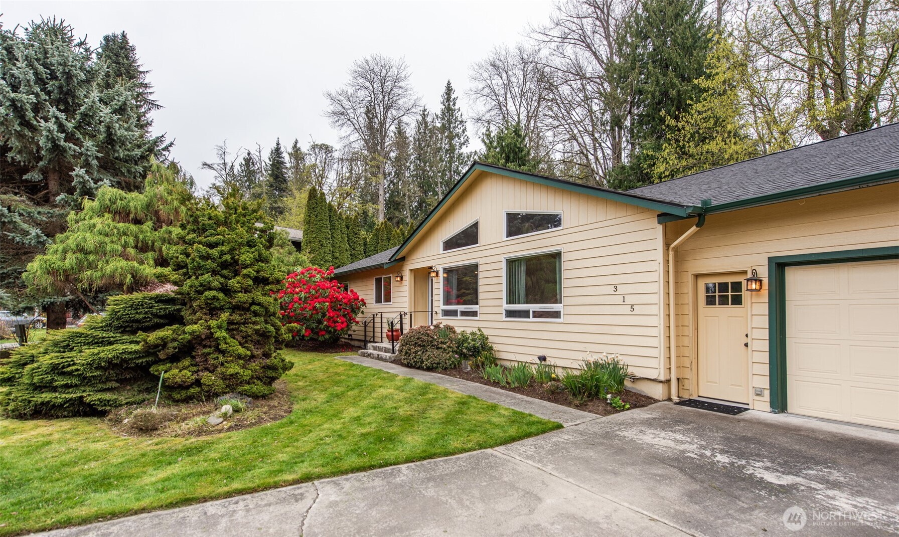 315 Dungeness Meadows , Sequim, WA 98382