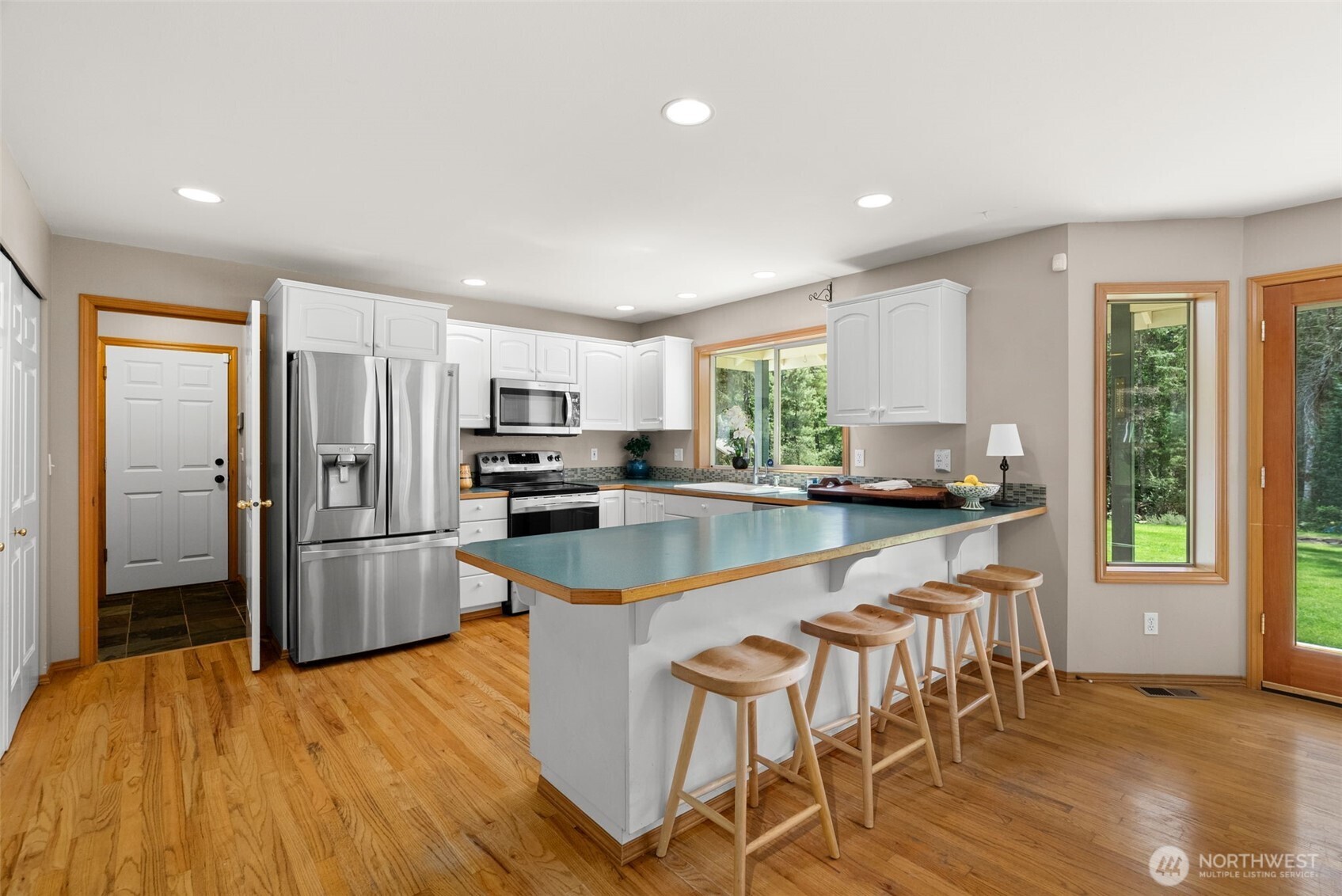 5623 NW Millglade Lane , Bremerton, WA 98312