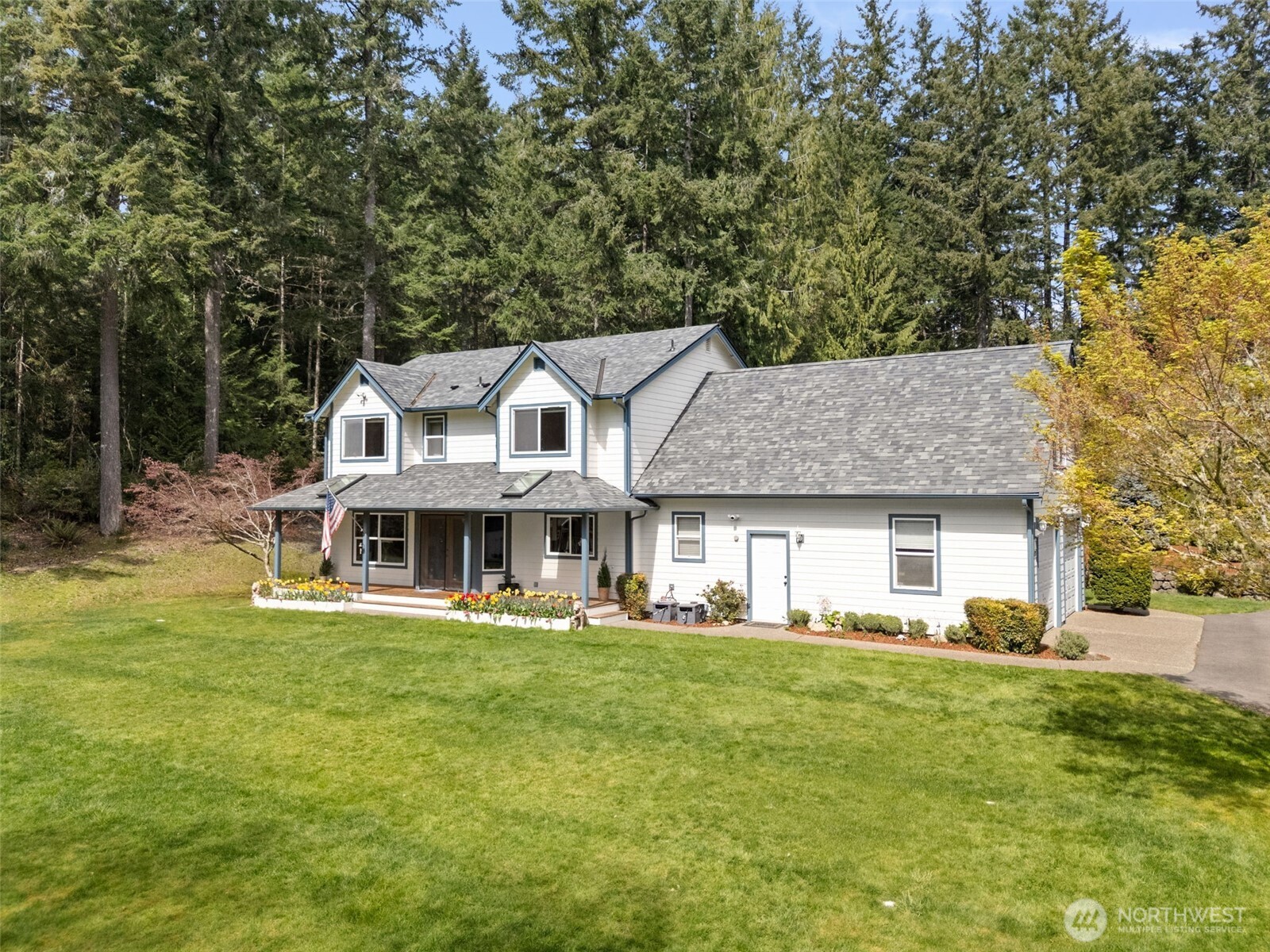 5623 NW Millglade Lane , Bremerton, WA 98312