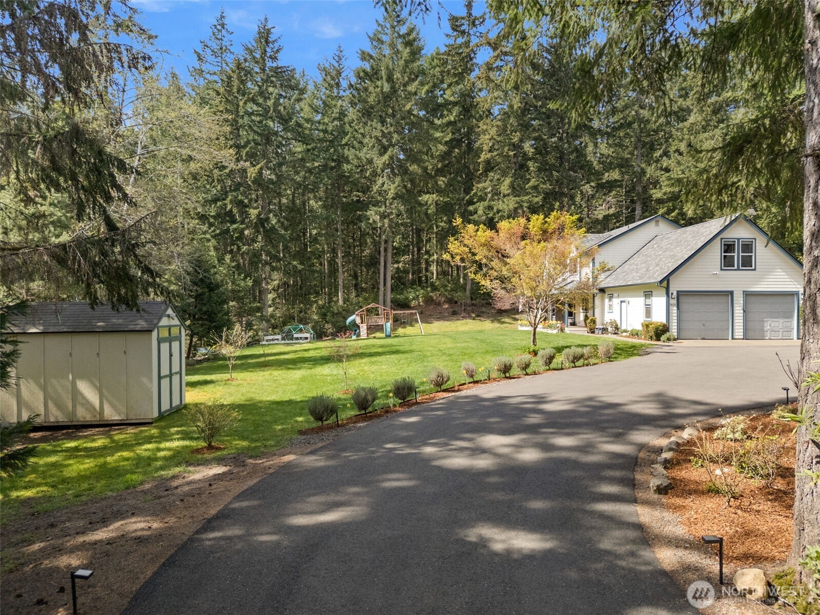 5623 NW Millglade Lane , Bremerton, WA 98312