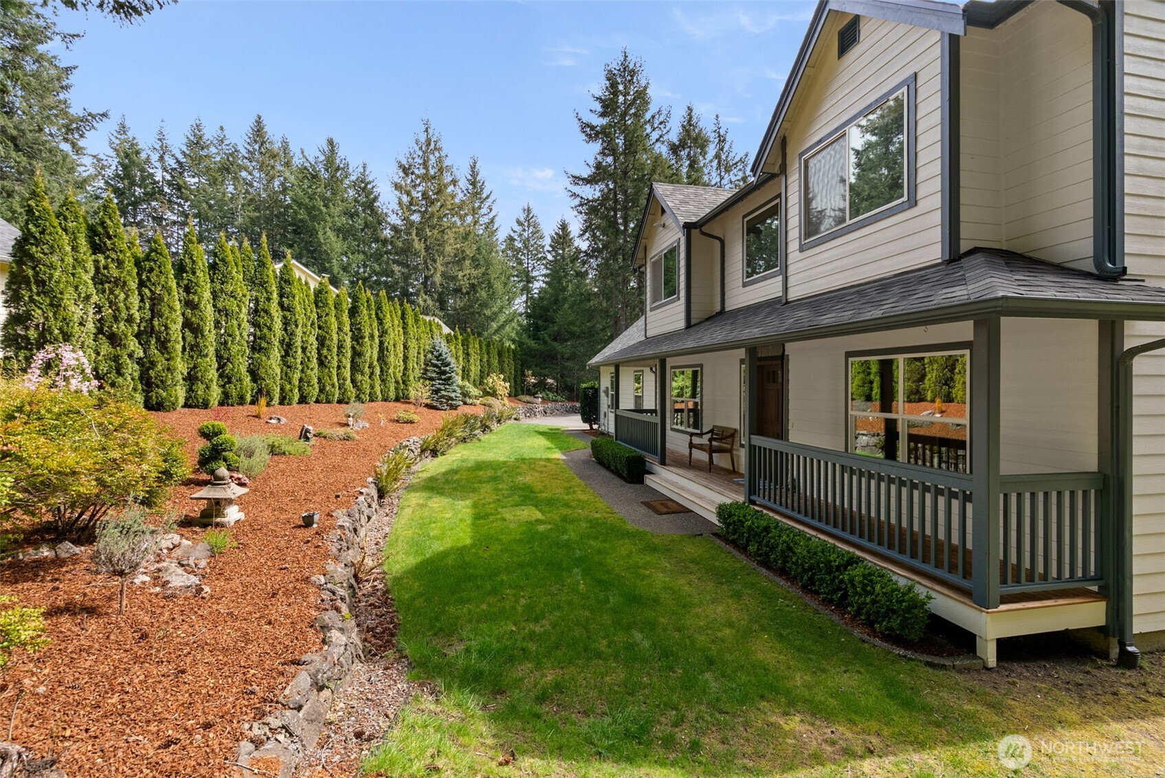 5623 NW Millglade Lane , Bremerton, WA 98312