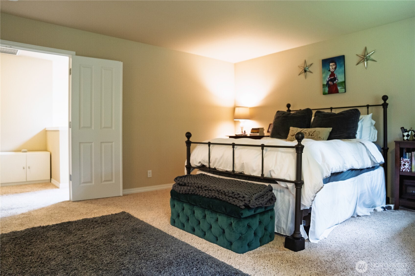 27661 Mcintosh Loop NE, Kingston, WA 98346