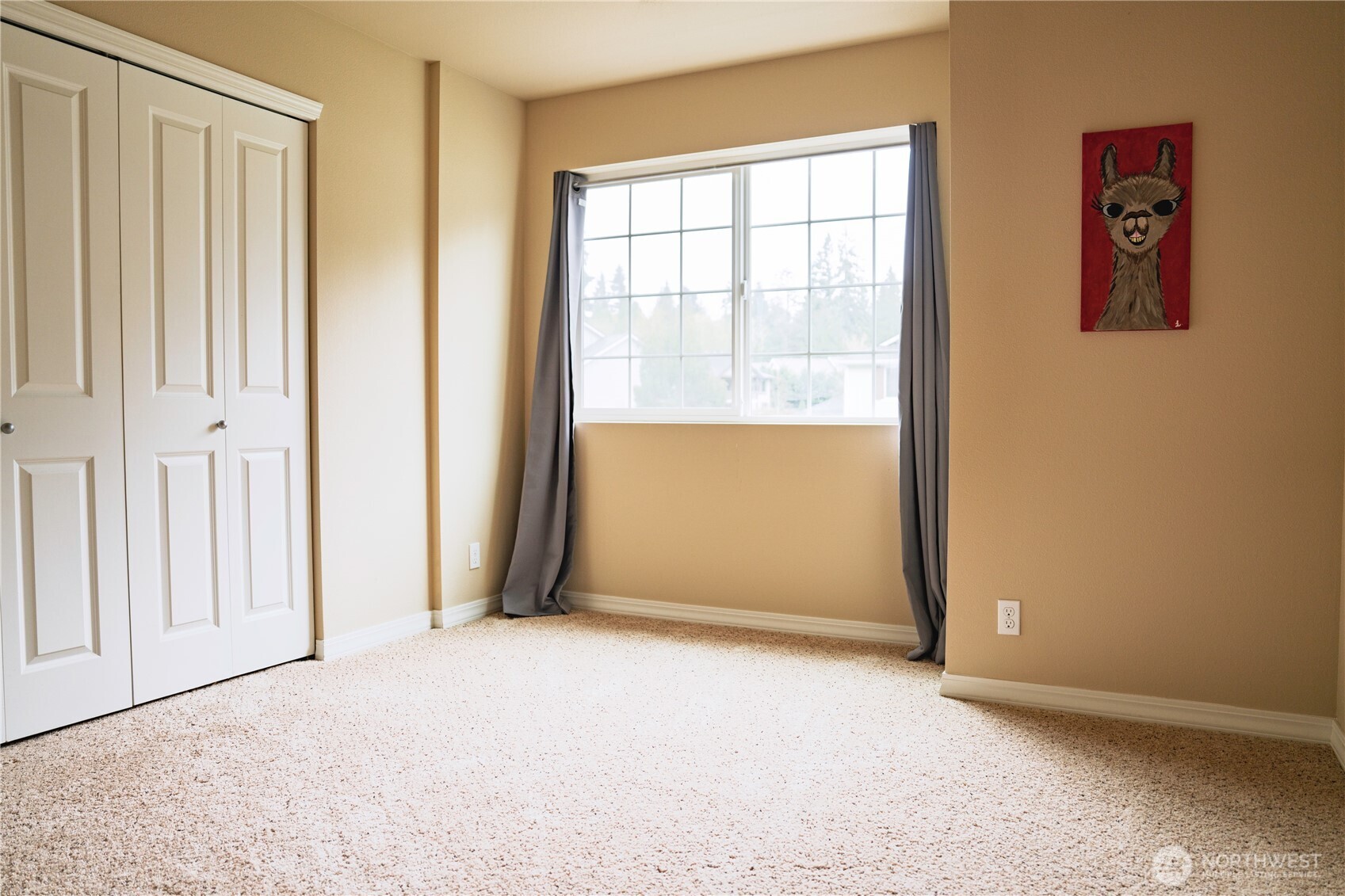 27661 Mcintosh Loop NE, Kingston, WA 98346