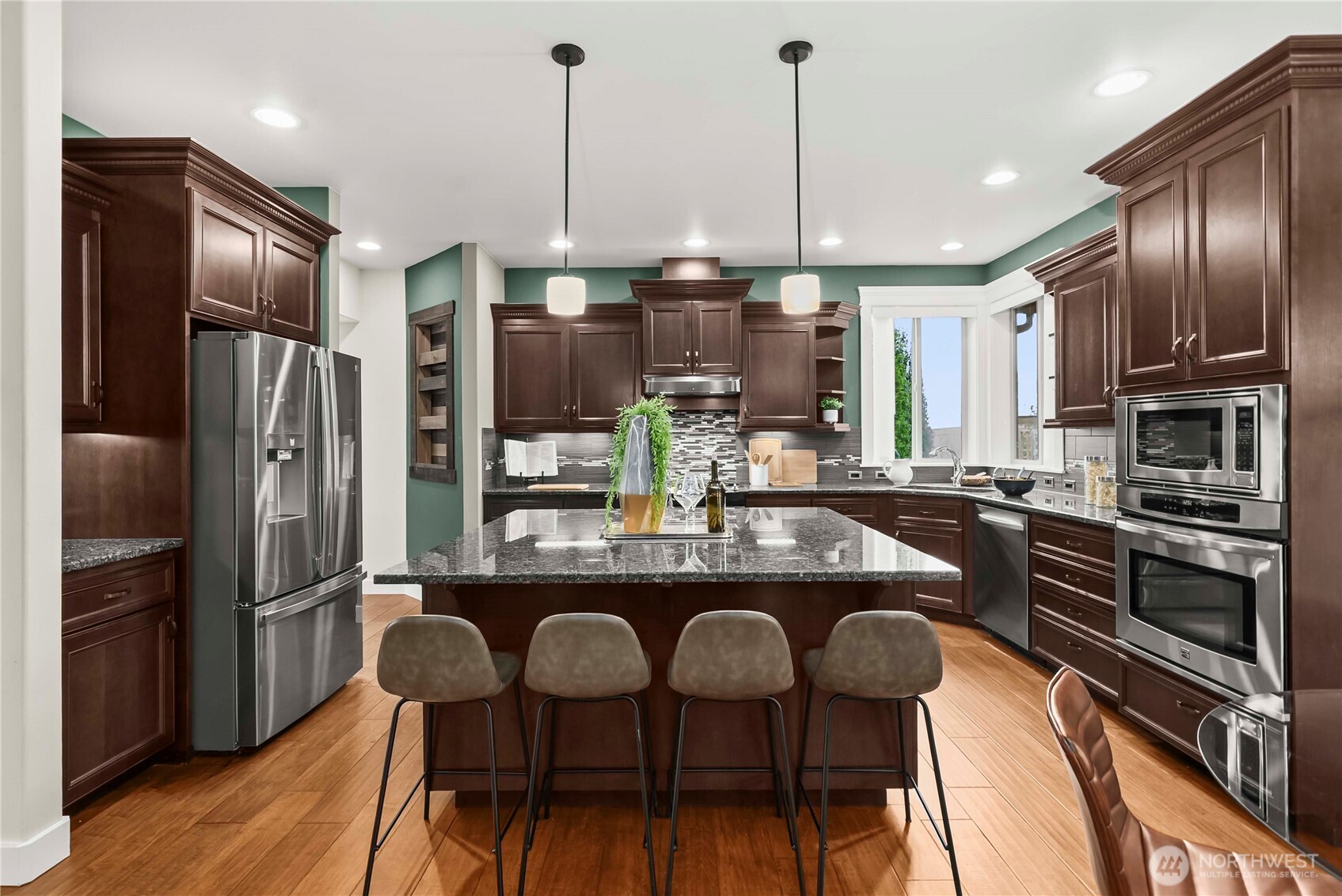 11002 Shawnee Road E, Puyallup, WA 98374-2405