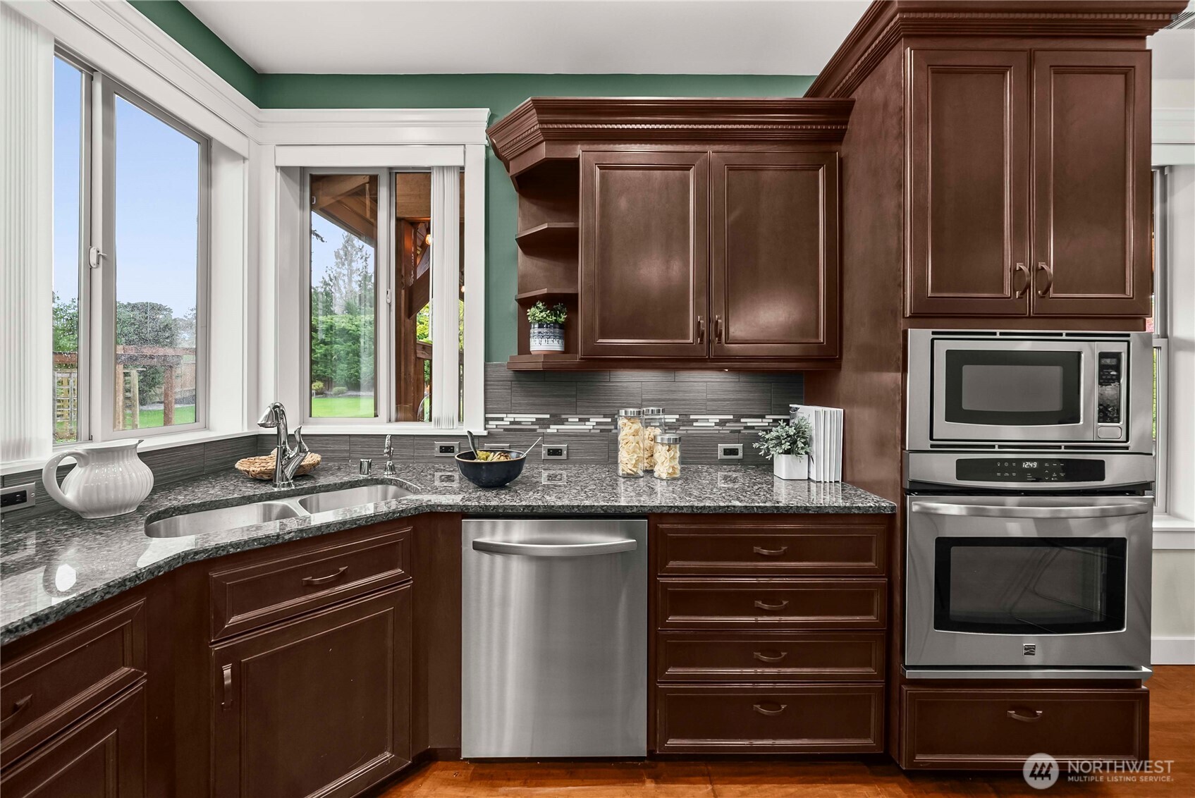 11002 Shawnee Road E, Puyallup, WA 98374-2405