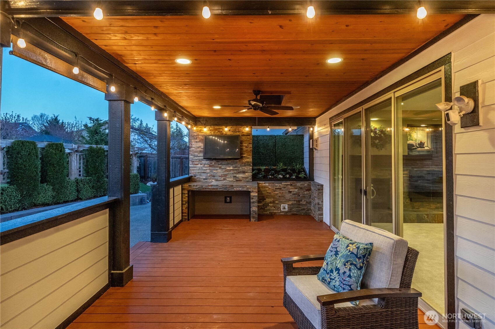 11002 Shawnee Road E, Puyallup, WA 98374-2405