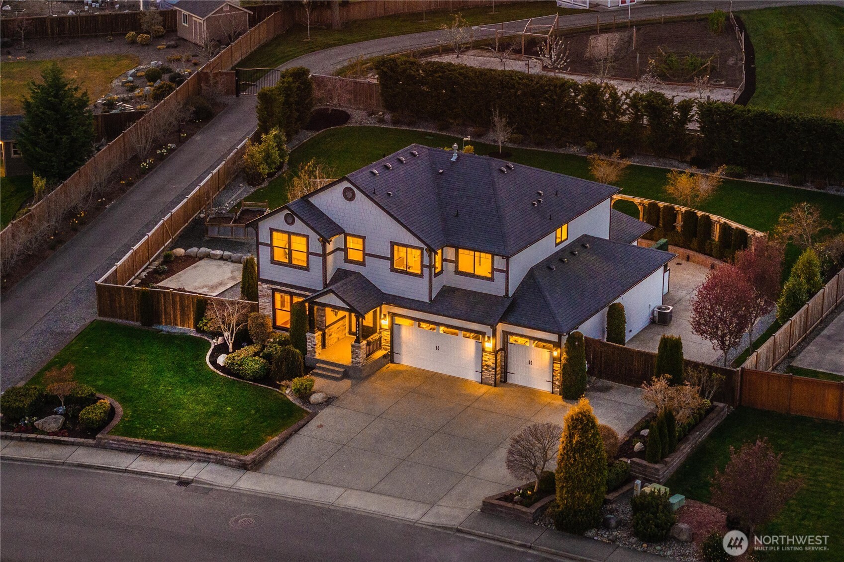 11002 Shawnee Road E, Puyallup, WA 98374-2405