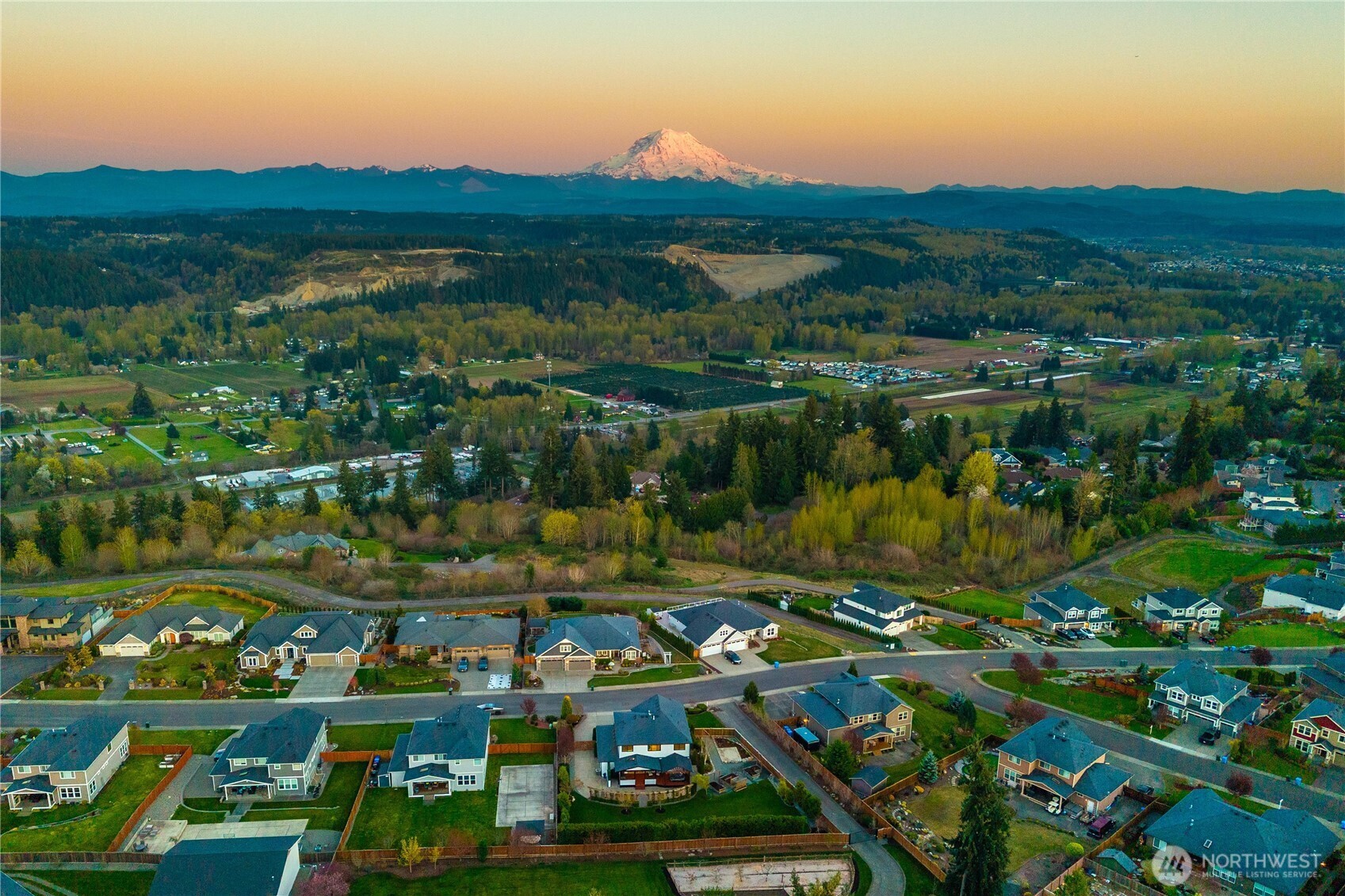 11002 Shawnee Road E, Puyallup, WA 98374-2405