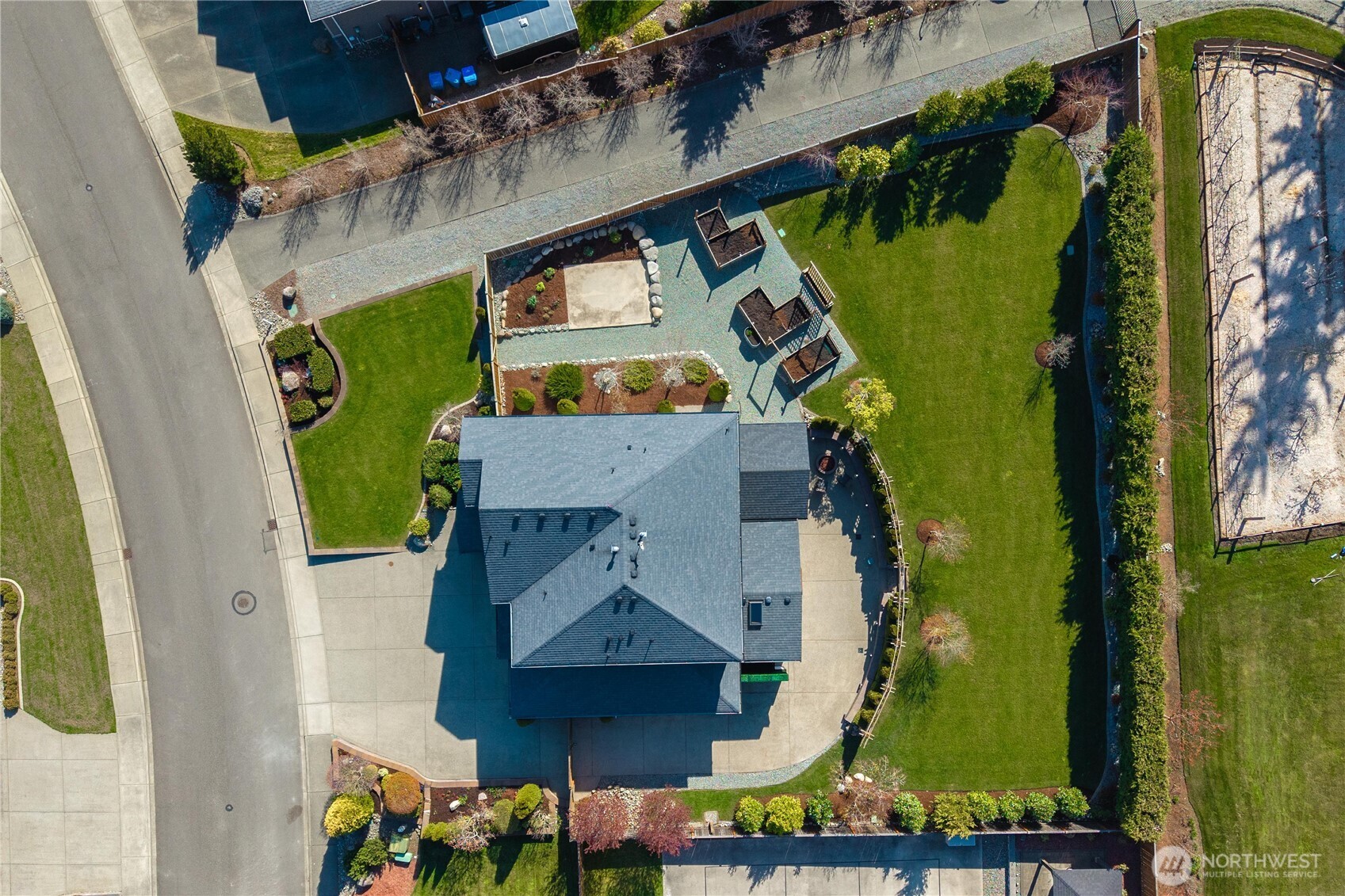 11002 Shawnee Road E, Puyallup, WA 98374-2405