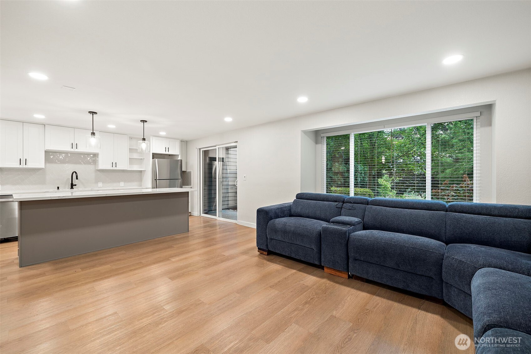 200 Mt Park Boulevard SW #A103, Issaquah, WA 98027