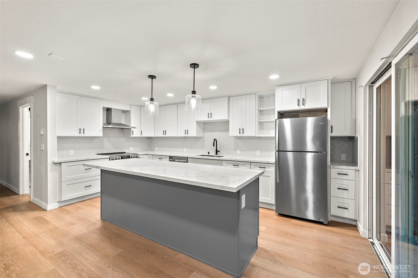 200 Mt Park Boulevard SW #A103, Issaquah, WA 98027