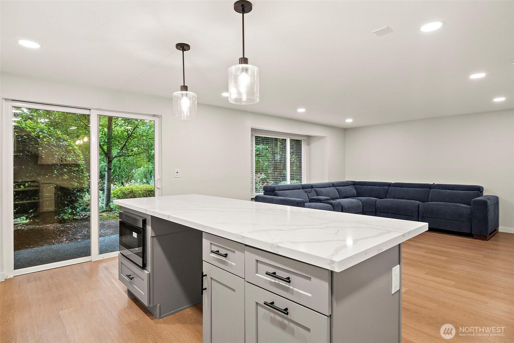 200 Mt Park Boulevard SW #A103, Issaquah, WA 98027