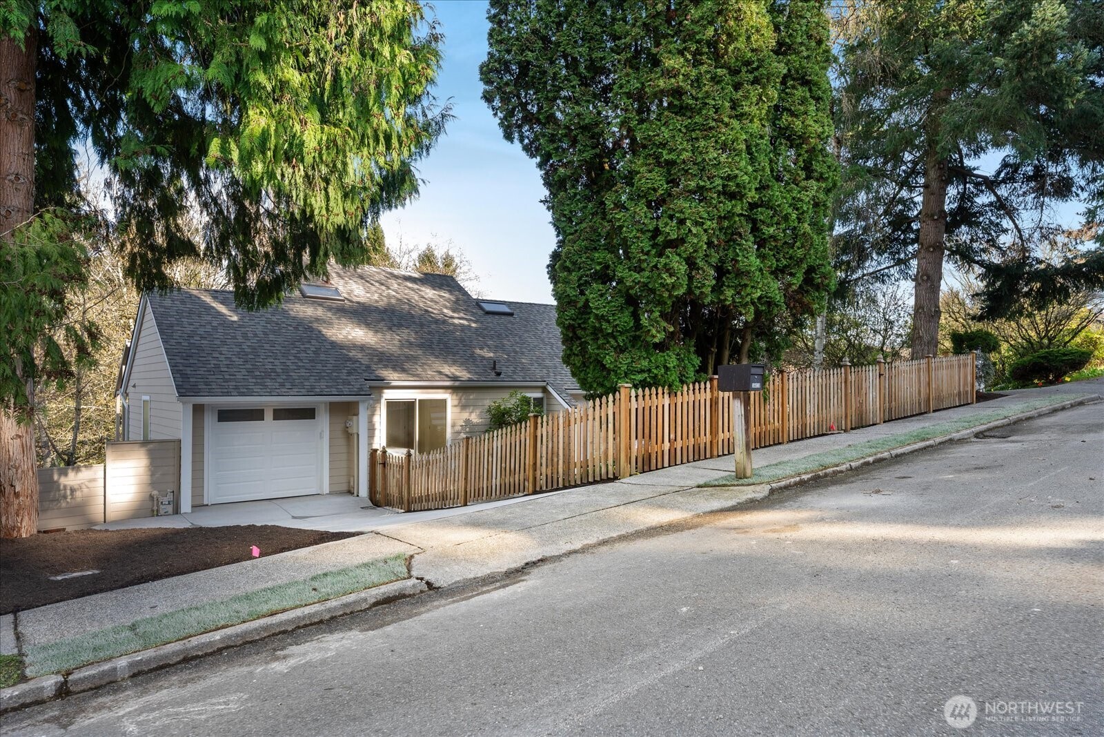 16018 36th Avenue NE, Lake Forest Park, WA 98155