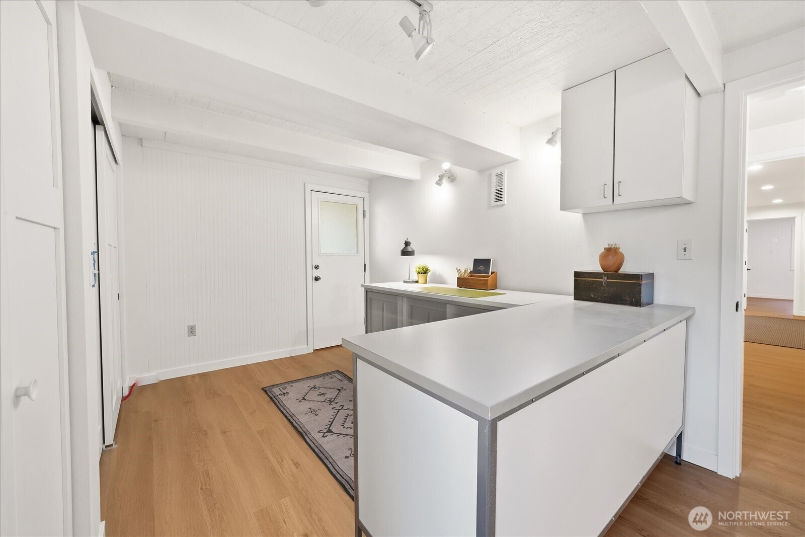 16018 36th Avenue NE, Lake Forest Park, WA 98155