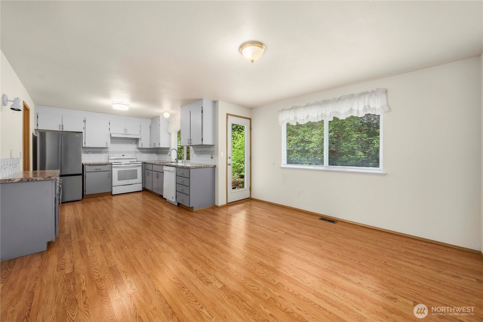 11102 80th Avenue E, Puyallup, WA 98373