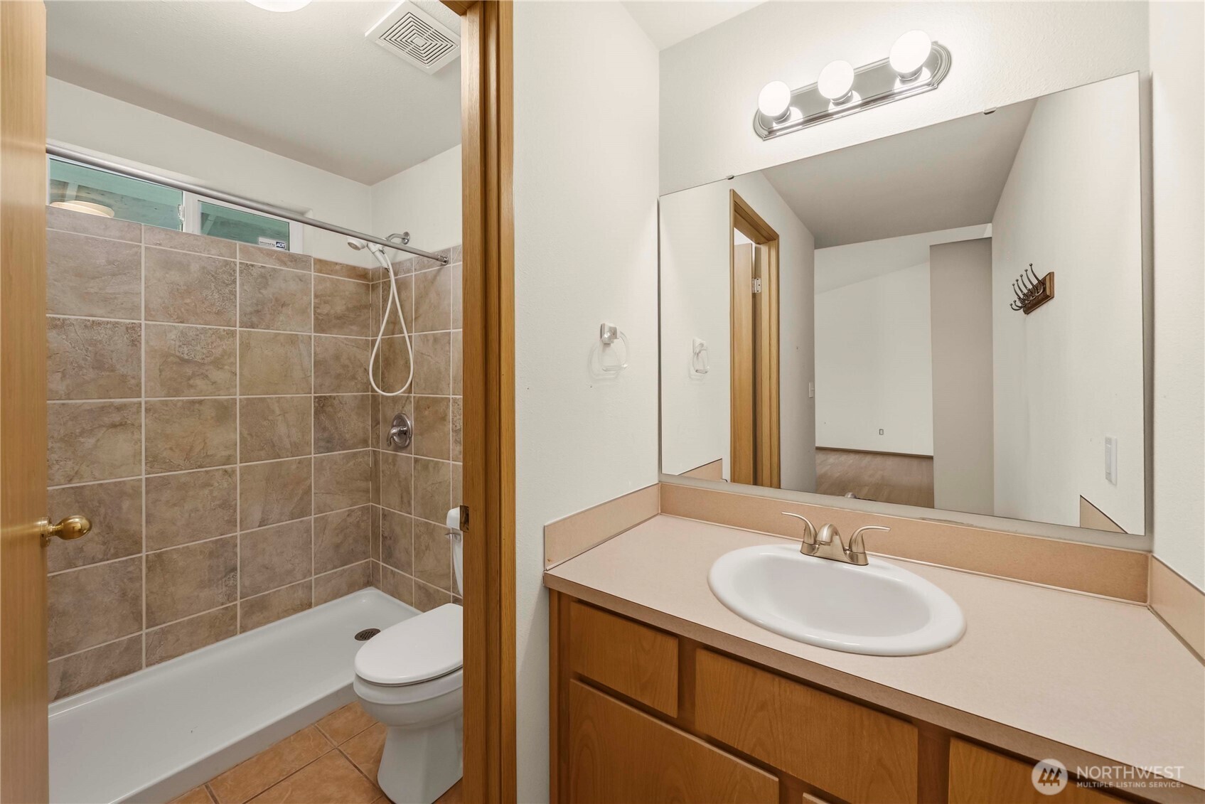 11102 80th Avenue E, Puyallup, WA 98373