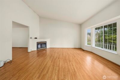 11102 80th Avenue E, Puyallup, WA 98373 - Photo 2