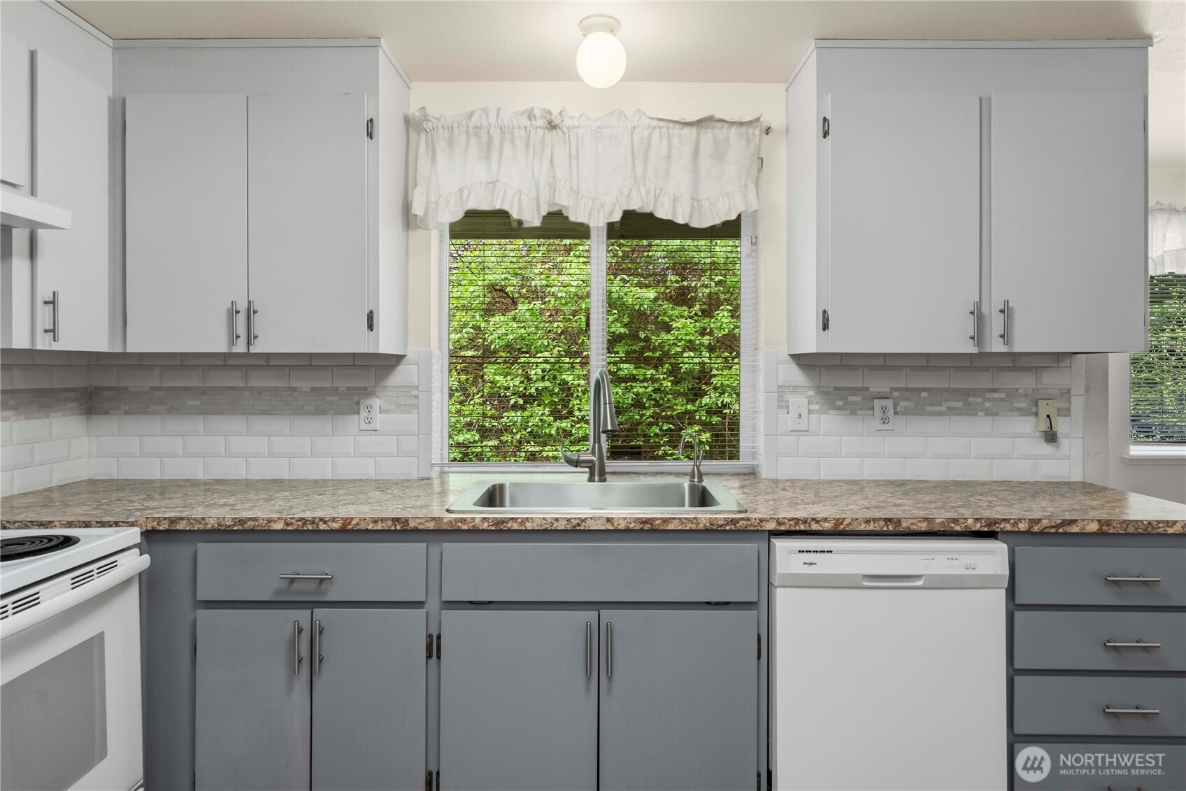 11102 80th Avenue E, Puyallup, WA 98373