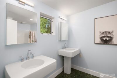 1534 Hillside Drive SE, Issaquah, WA 98027 - Photo 12