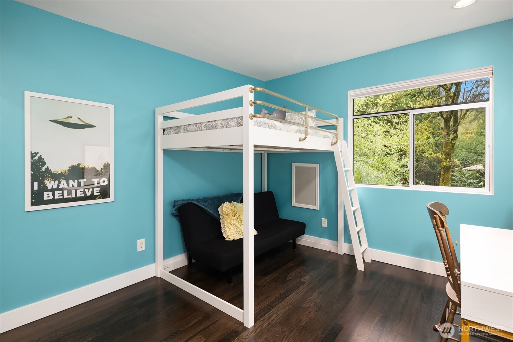 1534 Hillside Drive SE, Issaquah, WA 98027