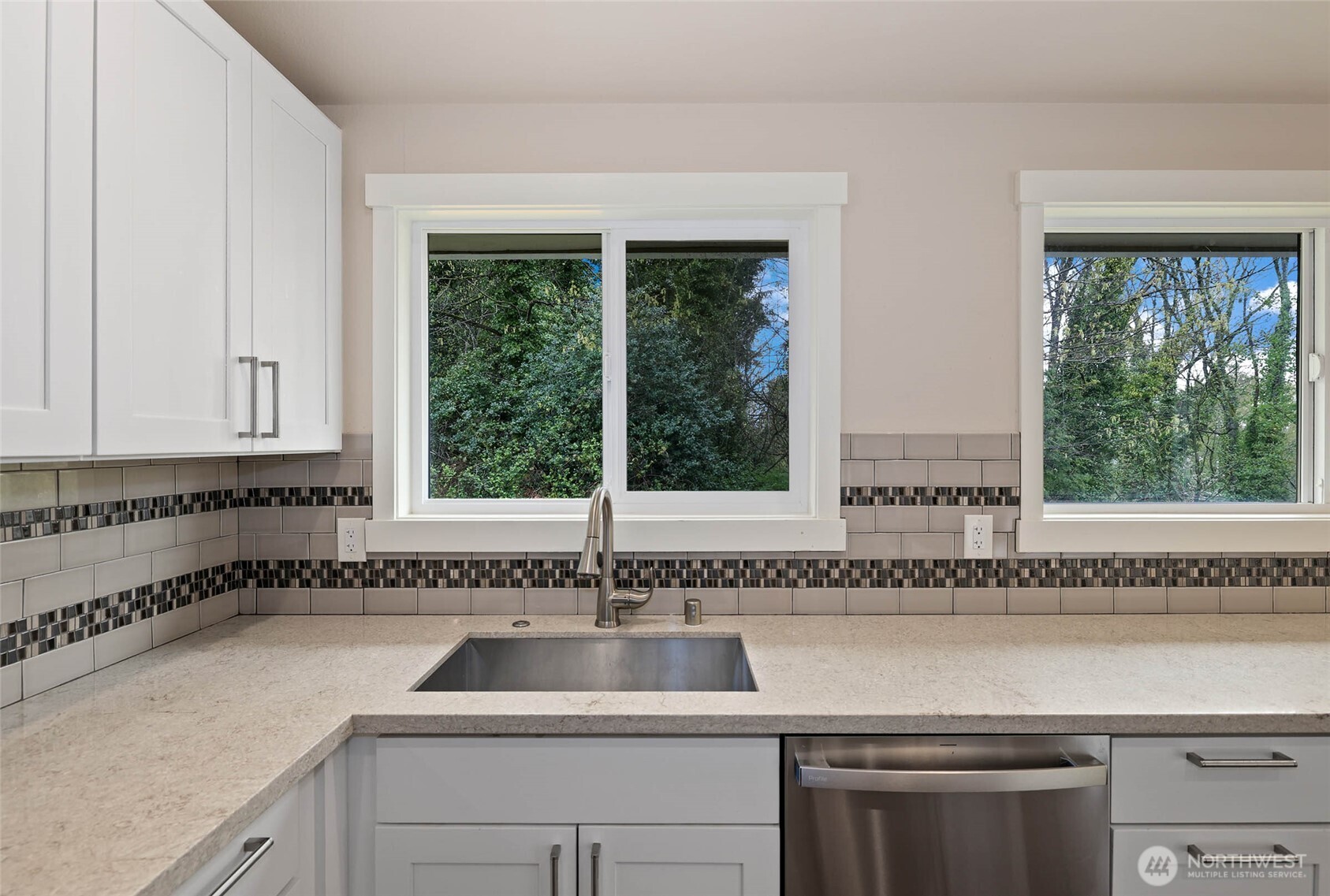 5110 S 163rd Place , Tukwila, WA 98188