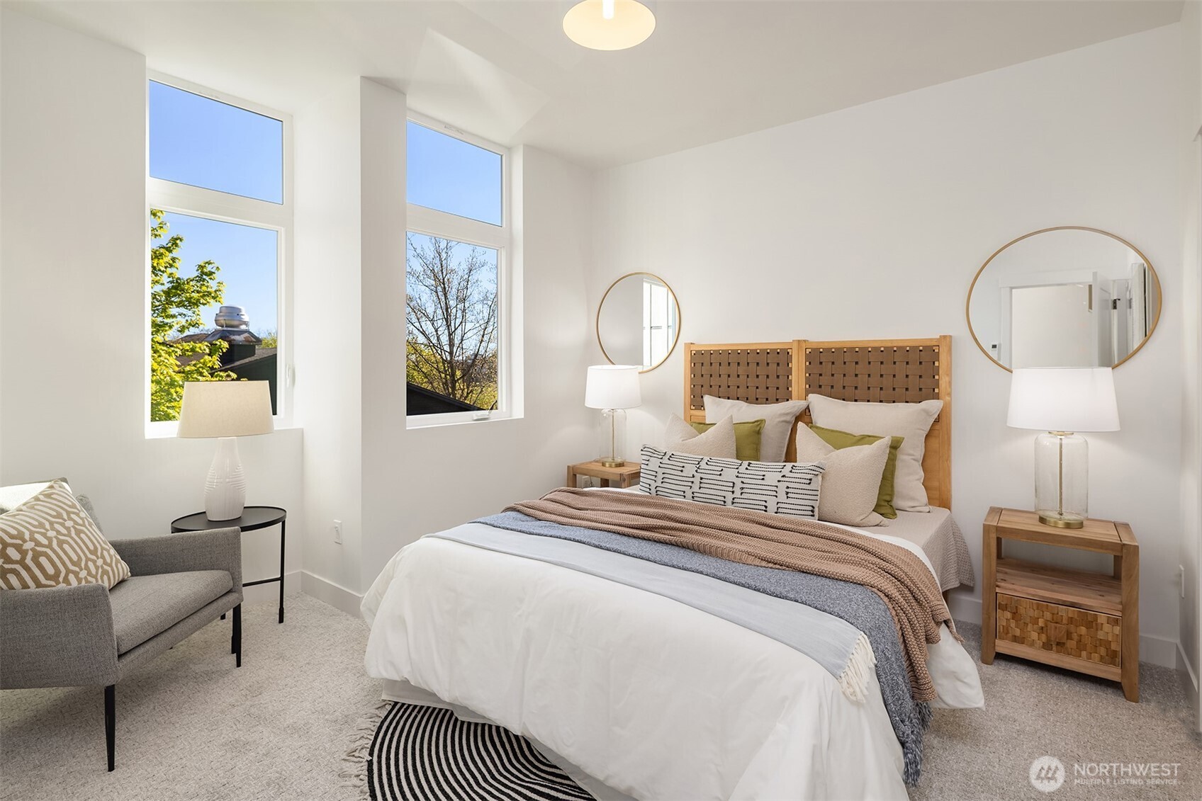 1713 17th Avenue , Seattle, WA 98122