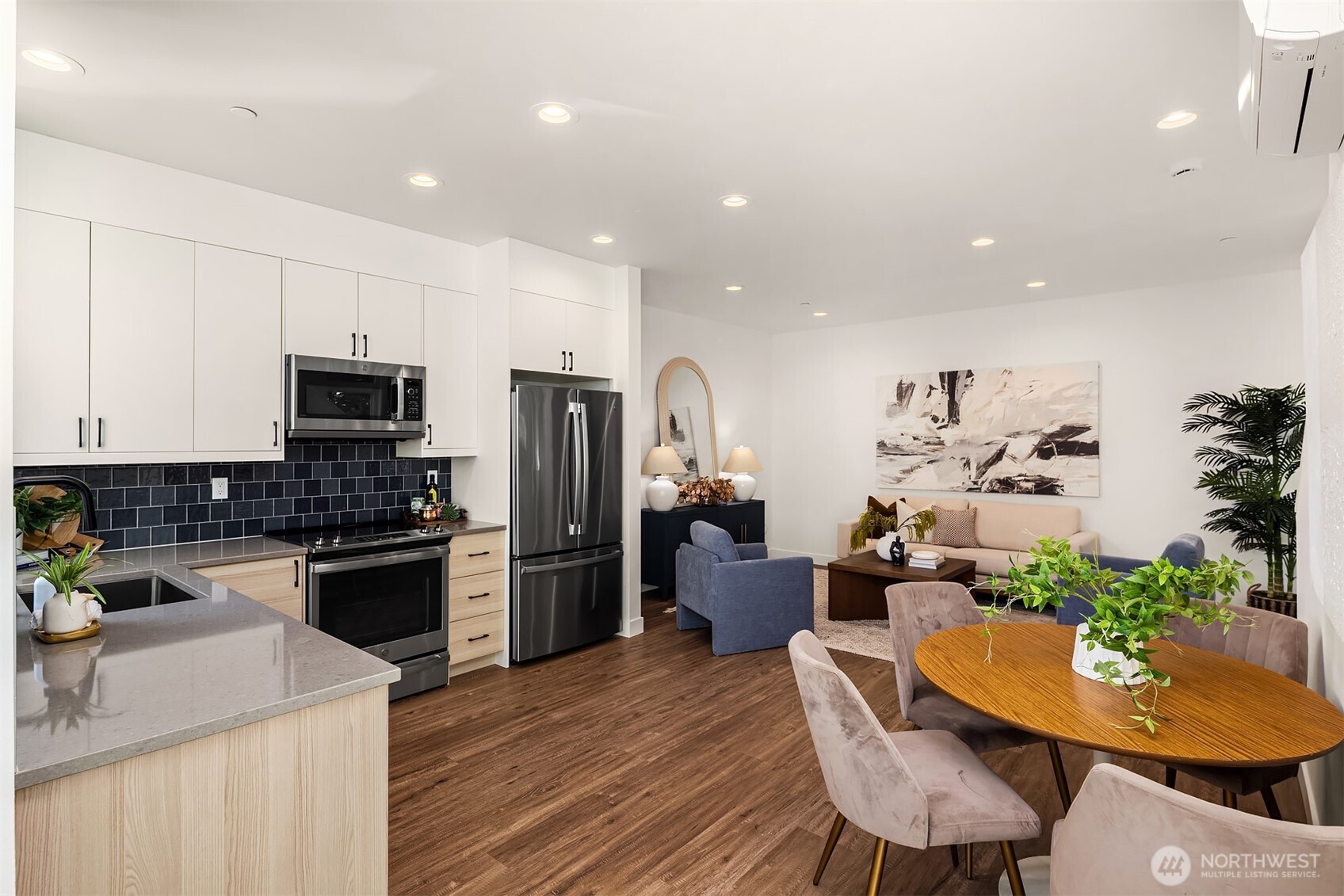 1713 17th Avenue , Seattle, WA 98122
