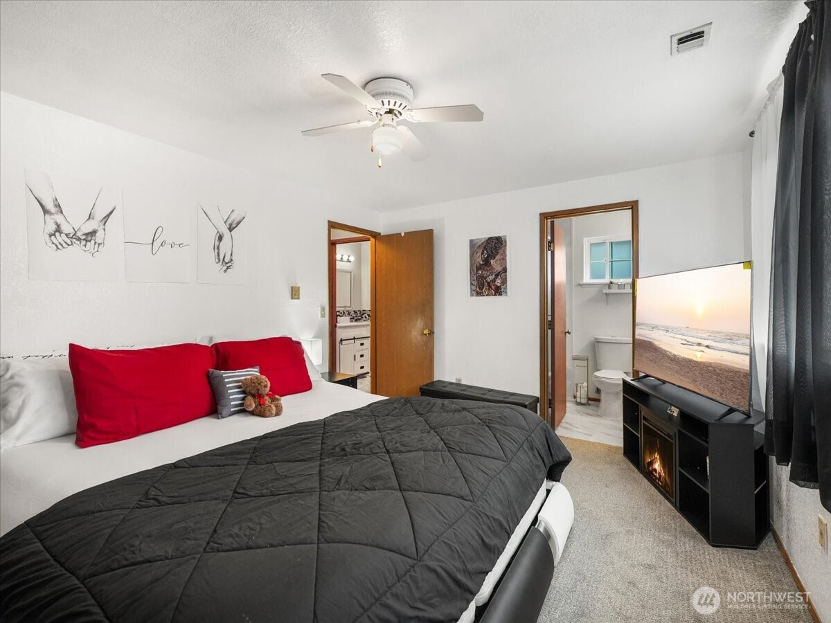 8702 S Asotin Street , Tacoma, WA 98444