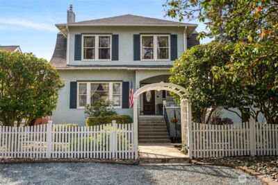 1507 15th Street , Anacortes, WA 98221