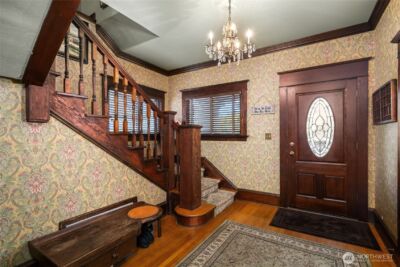 1507 15th Street , Anacortes, WA 98221 - Photo 3
