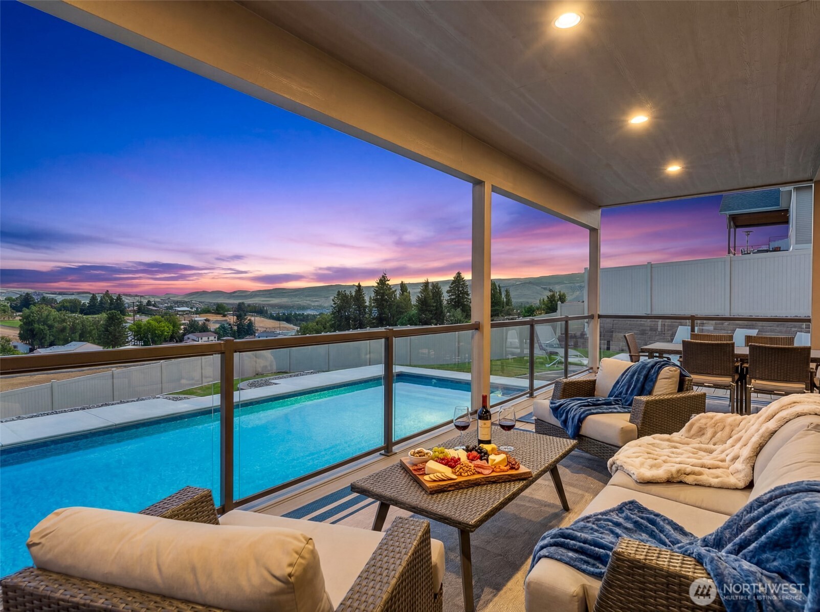 854 Autumn Crest Drive , Wenatchee, WA 98801