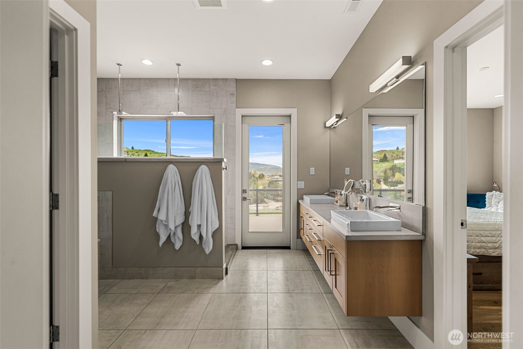 854 Autumn Crest Drive , Wenatchee, WA 98801