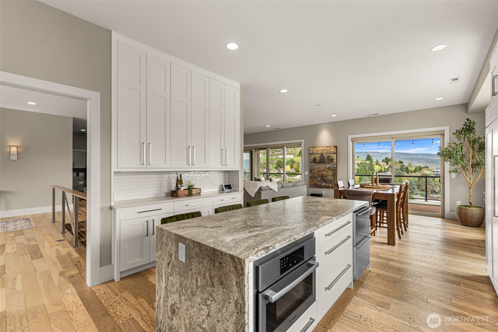 854 Autumn Crest Drive , Wenatchee, WA 98801