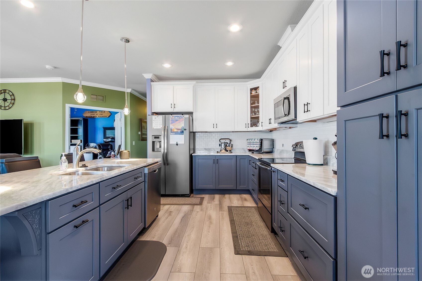 936 Mountain Villa Drive , Enumclaw, WA 98022