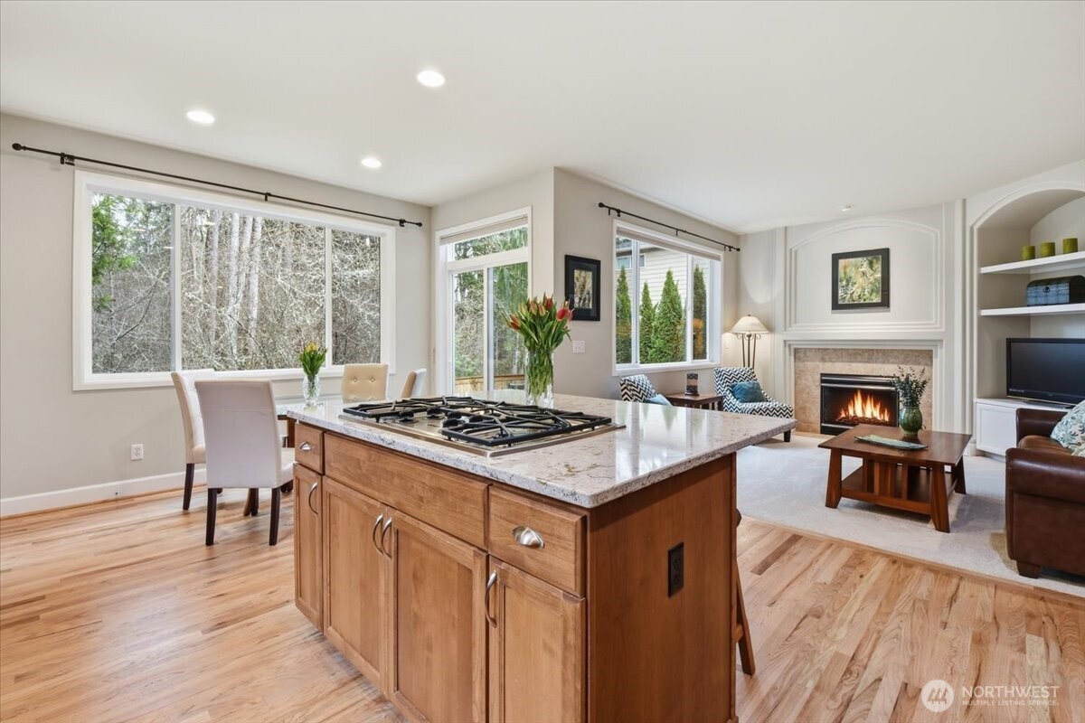 26050 SE 23rd Place , Sammamish, WA 98075