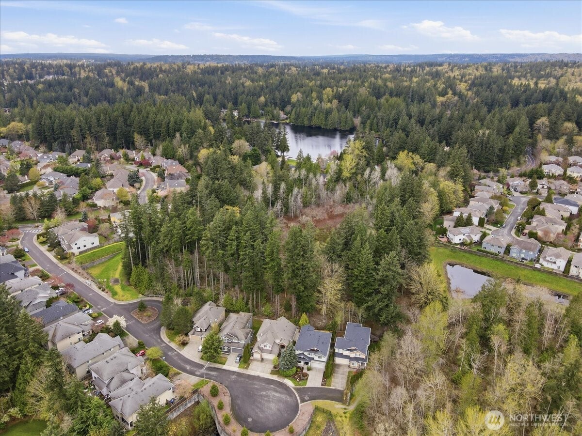 26050 SE 23rd Place , Sammamish, WA 98075