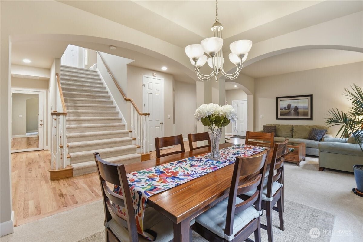 26050 SE 23rd Place , Sammamish, WA 98075