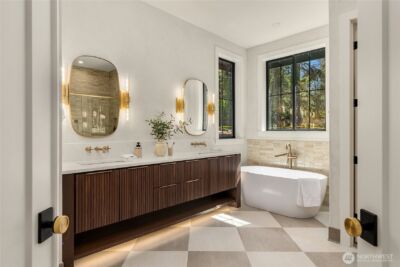 9473 Springwood Avenue NE, Bainbridge Island, WA 98110 - Photo 26