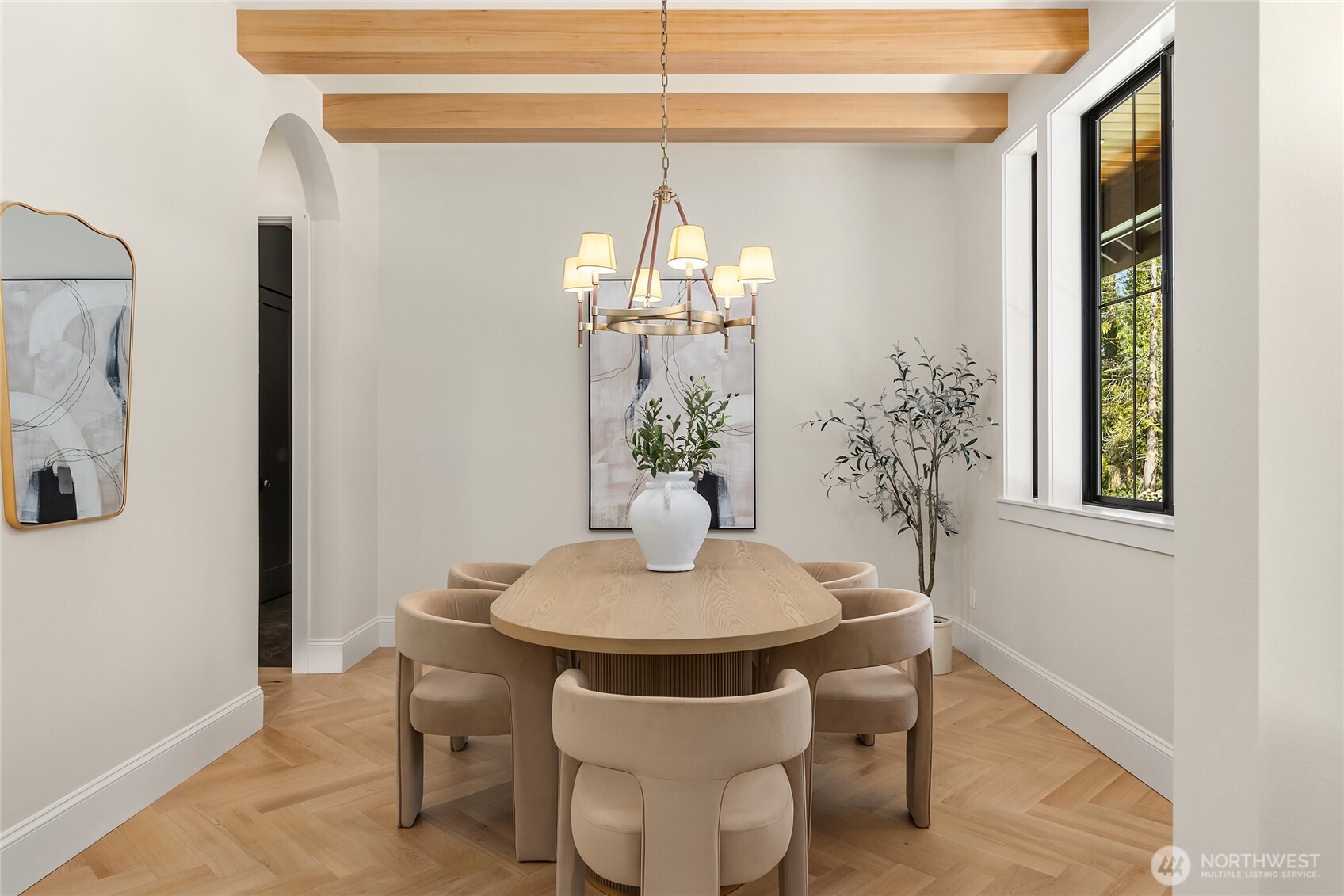 9473 Springwood Avenue NE, Bainbridge Island, WA 98110