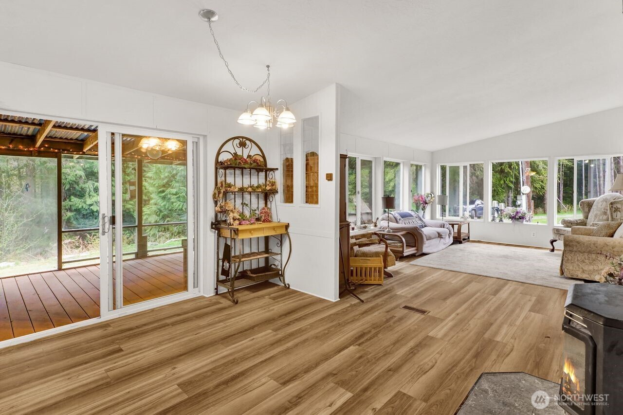 1120 Shaw Road , Bellingham, WA 98229