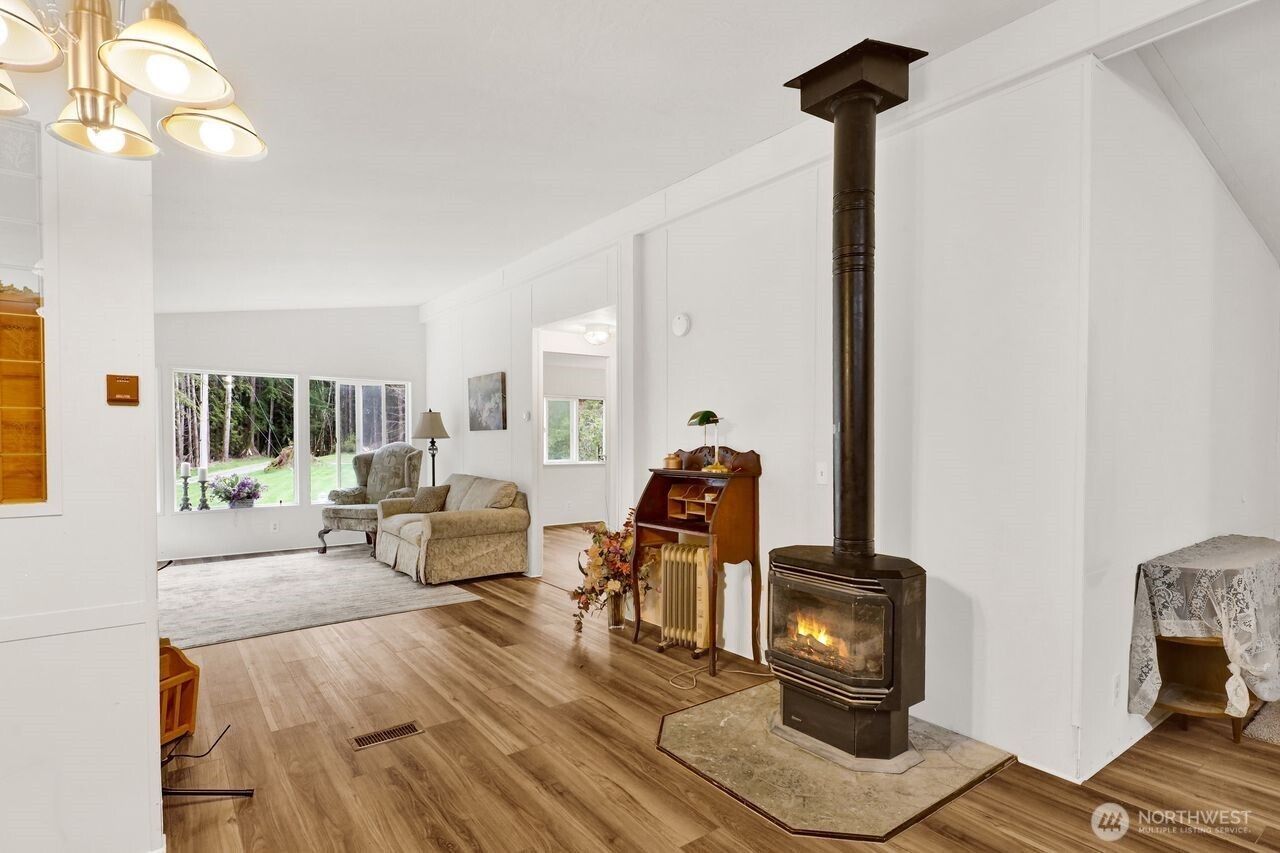 1120 Shaw Road , Bellingham, WA 98229