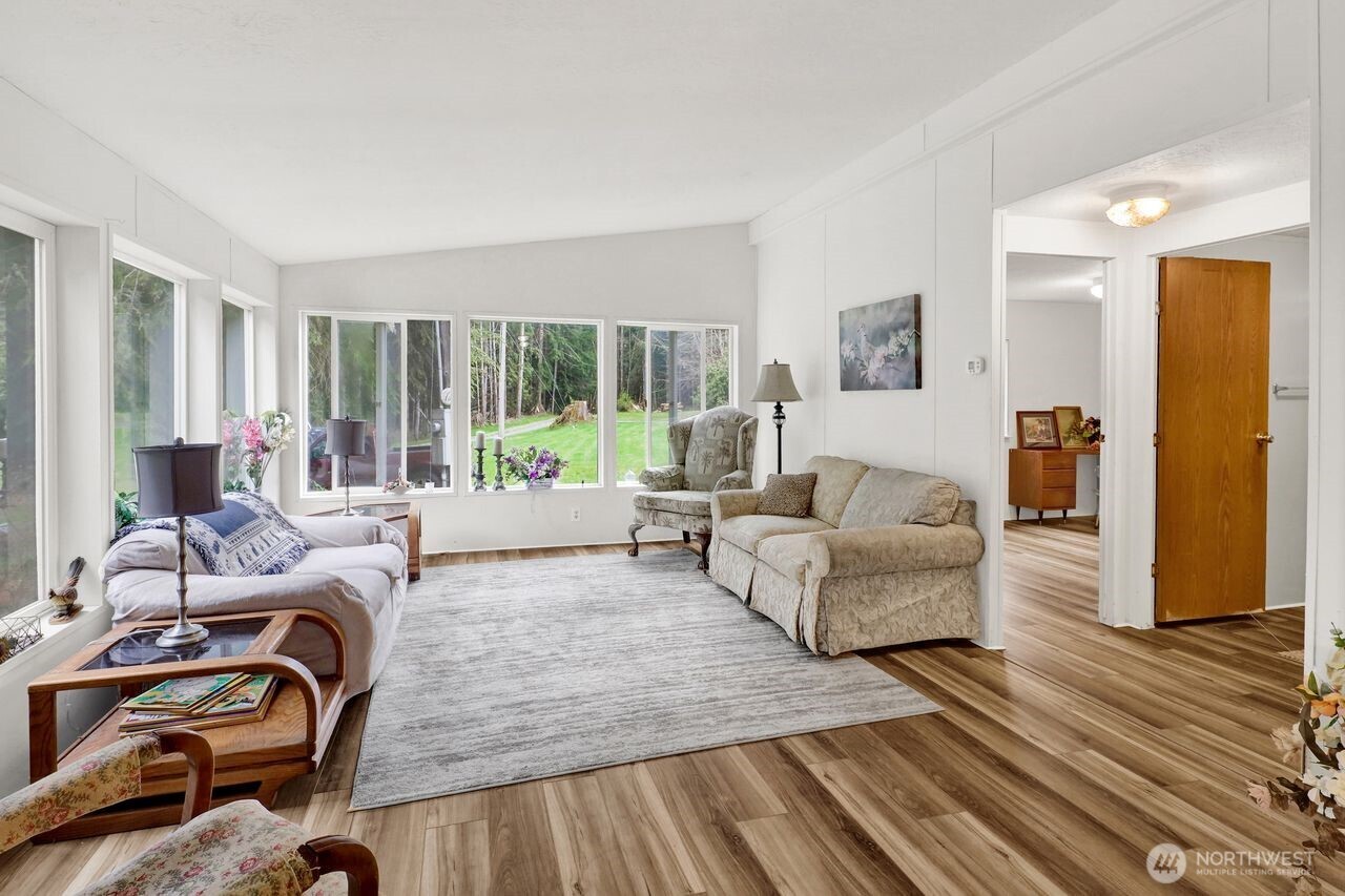 1120 Shaw Road , Bellingham, WA 98229