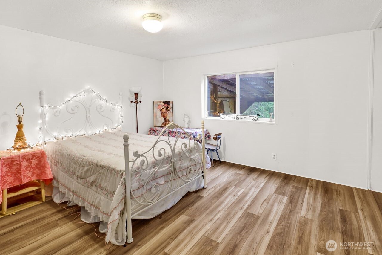 1120 Shaw Road , Bellingham, WA 98229