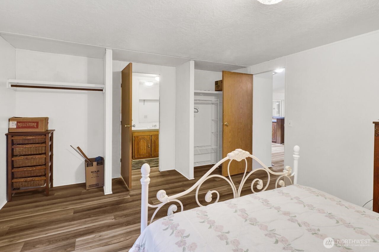 1120 Shaw Road , Bellingham, WA 98229