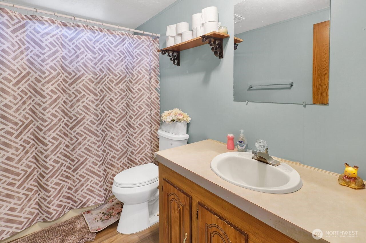 1120 Shaw Road , Bellingham, WA 98229