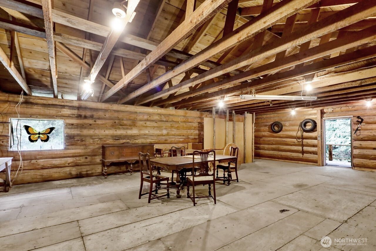 1120 Shaw Road , Bellingham, WA 98229