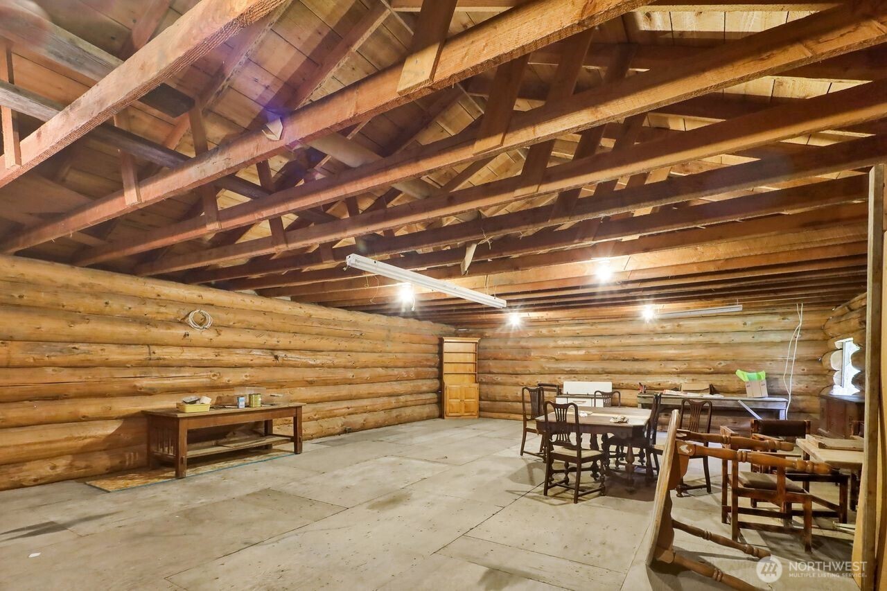 1120 Shaw Road , Bellingham, WA 98229