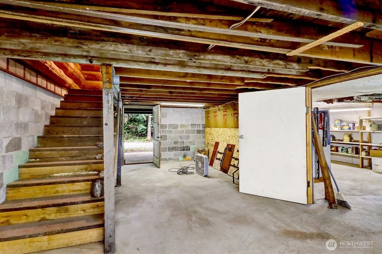 1120 Shaw Road , Bellingham, WA 98229